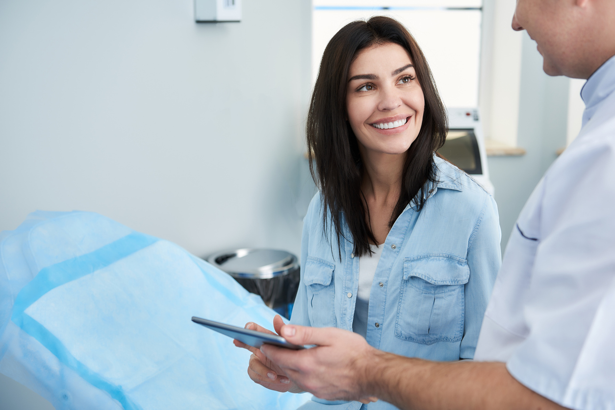 Choosing a Facelift Surgeon in NYC: Important Questions To Ask