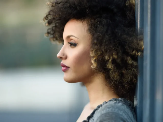 Is a Facelift Worth It Compared to Non-Surgical Alternatives? A Clinical, Economic, and Patient-Centered Analysis