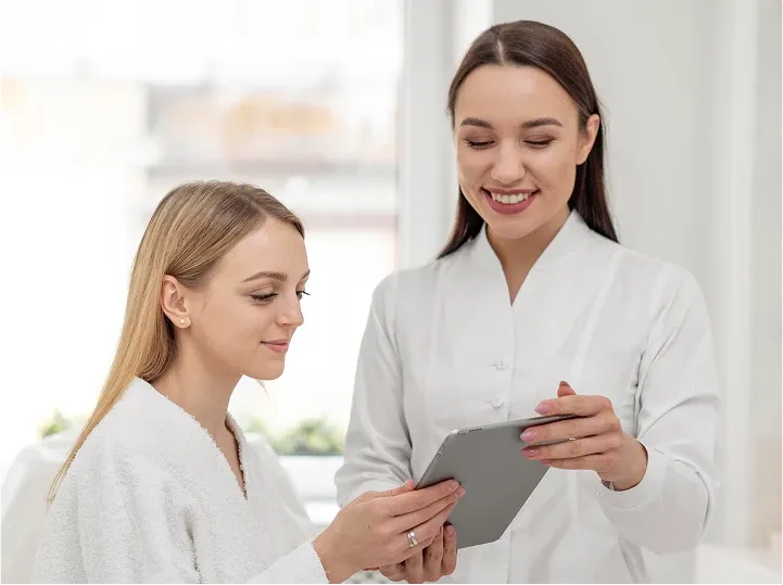 Consultation Endoscopic Incisionless Facelift